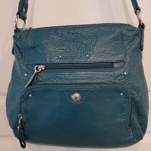 STONE & CO. HUNTER GREEN PEBBLE LEATHER SHOULDER BAG